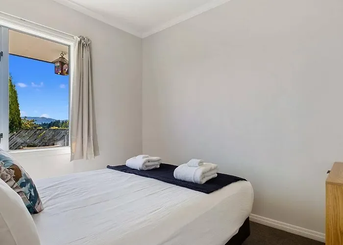 度假居 Close To Town With Large Outdoor Living Space Sleeps 9 瓦纳卡