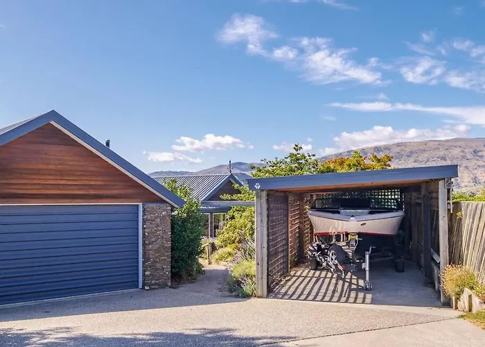 度假居 Close To Town With Large Outdoor Living Space Sleeps 9